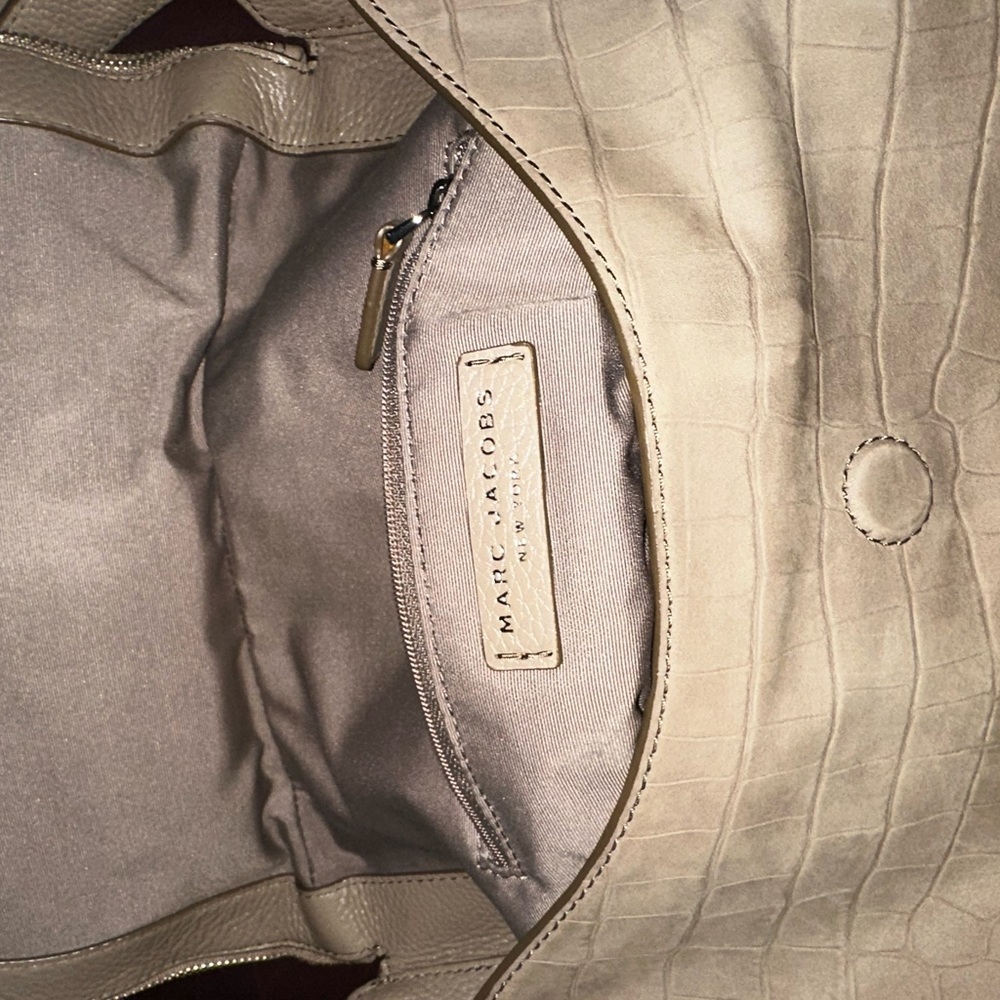 Marc Jacobs The Grind Hobo - Picture 8 of 12